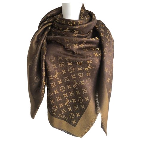 écharpe louis vuitton femme pas cher|louis vuitton clearance sale scarves.